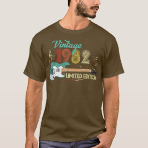 Vintage 1982 Birthday gifts, Guitar lovers 40th Bi T-Shirt