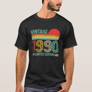 Vintage 1990 32nd Birthday Decorations Men Women T-Shirt