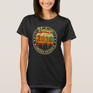 Vintage 2010 13th Birthday 13 Years Old T-Shirt