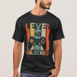 Vintage 40th Birthday Game Level 40 Unlocked 40 T-Shirt<br><div class="desc">Vintage 40th Birthday Game Level 40 Unlocked 40 Years Old Shirt</div>