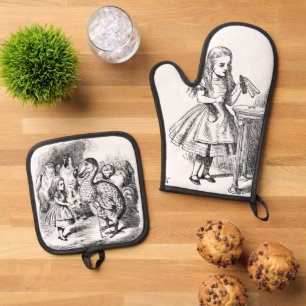 Vintage Alice's Adventures in Wonderland (1865) Oven Mitt & Pot Holder Set