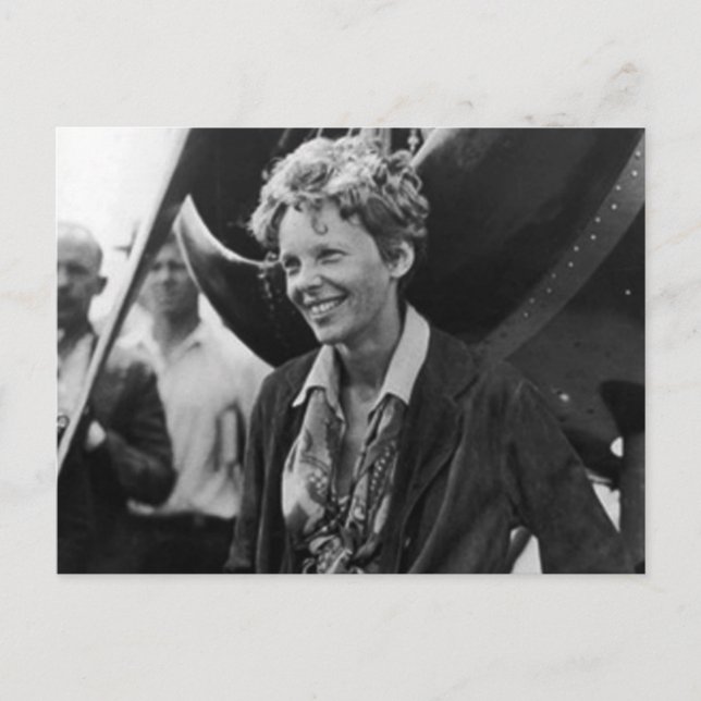 Vintage Amelia Earhart Photo Portrait Postcard (Front)