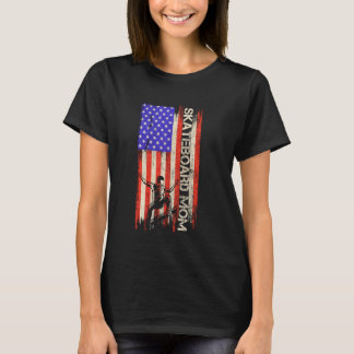 Vintage American Flag Proud Skateboard Mum Skater T-Shirt