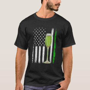 Vintage American Flag Wine St. Patricks Day Men Wo T-Shirt