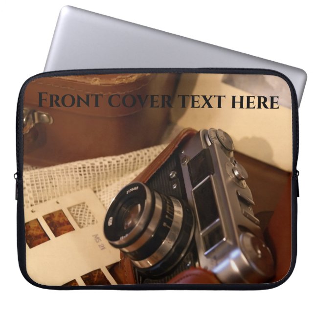 Vintage analogue camera in leather brown case (Front)