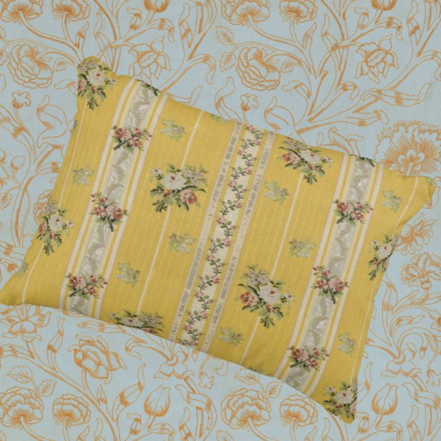 Vintage Antique Wallpaper Design Accent Pillow (Vintage antique pattern)