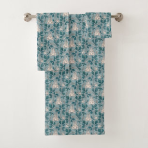 Vintage Art Nouveau White Columbine Bath Towel Set