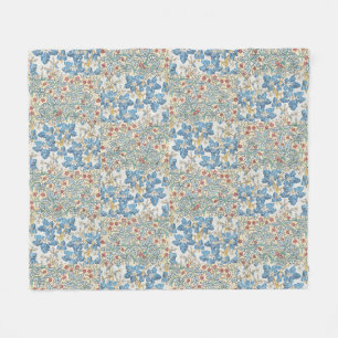 Vintage Art Nouveau Wild Geranium Floral Pattern Fleece Blanket