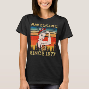 Vintage Awesome Since 1977 Birthday Leopard Woman  T-Shirt
