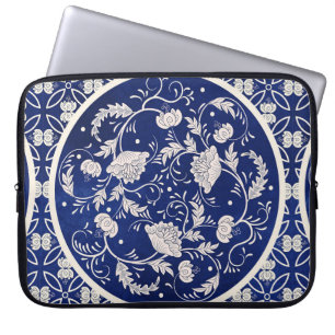 vintage background. Beautiful floral round pattern Laptop Sleeve