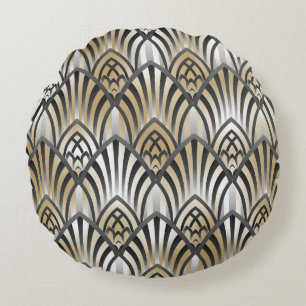 Vintage Baroque: Ornamental Seamless Pattern Round Cushion