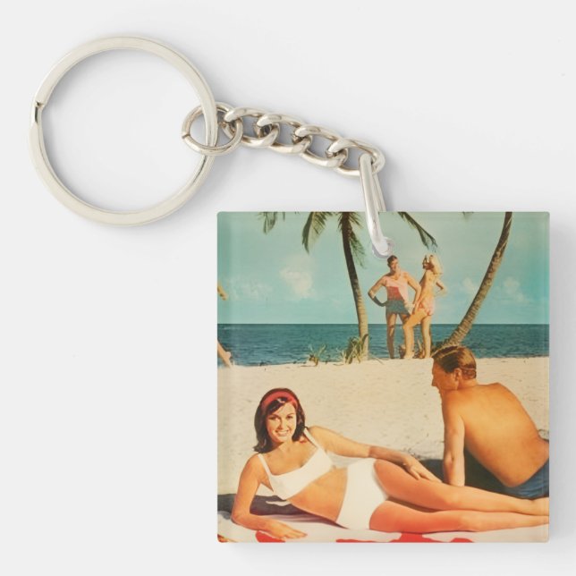 Vintage Beach Scene Key Ring (Front)