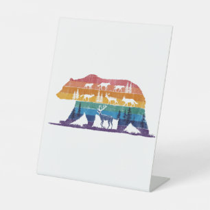 Vintage Bear Wildlife – Retro Forest Silhouette Pedestal Sign