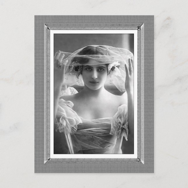 Vintage Beauty - Bridal Veil - in black & white Postcard (Front)