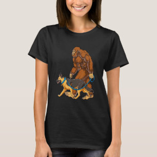 Vintage Big Foot German Shepherd Walking For Dog T-Shirt