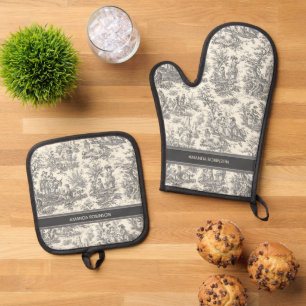 Vintage Black and White Toile de Jouy Scenic Oven Mitt & Pot Holder Set