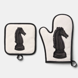 Vintage black chess piece oven mitt & pot holder set
