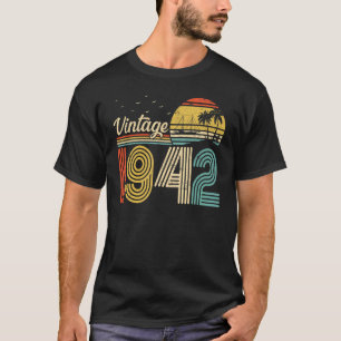 Vintage Born In 1942 81 Years Old Retro 81th Birt T-Shirt