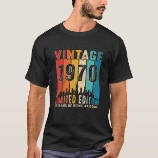 Vintage Born In 1970 51St Birthday 51 Years Old De T-Shirt