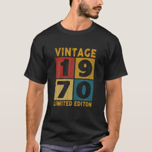 Vintage Born In 1970 51St Birthday Decorations Gif T-Shirt