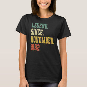 Vintage Born In November 1982 Men Women 40 Years T-Shirt