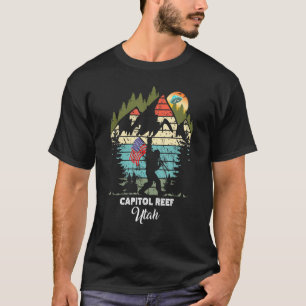 Vintage Capitol Reef Hiking Trail Retro 80s T-Shirt