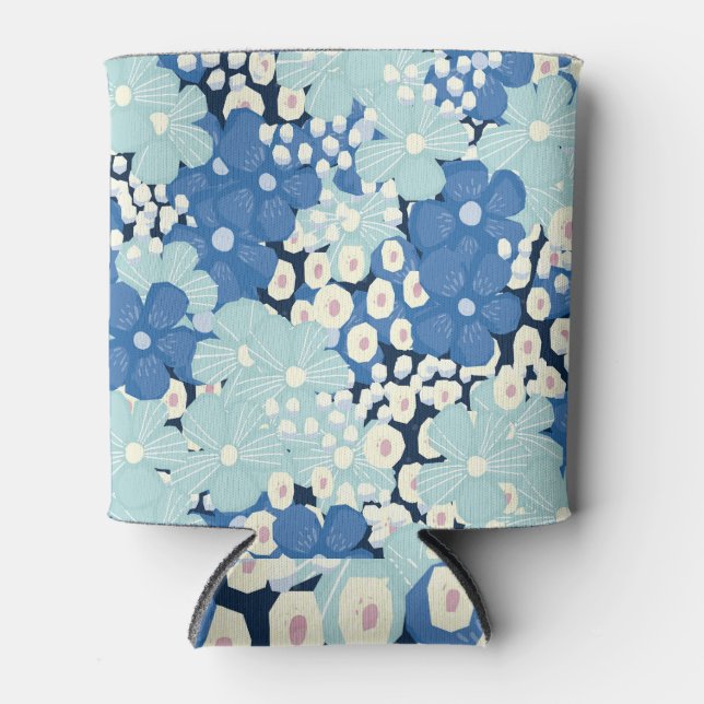 Vintage Chamomile Wildflowers: Romantic Print. Can Cooler (Front)