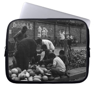 Vintage China Changsha market sellers Case-Mate iP Laptop Sleeve