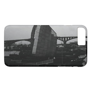 Vintage China Changsha xiang jiang boat iPhone 8 Plus/7 Plus Case