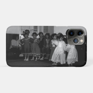 Vintage China Shanghai childcare iPhone 11 Pro Case