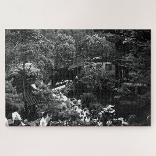 Vintage China Shanghai Yuyuan garden tourists Jigsaw Puzzle