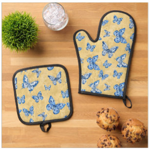 Vintage Chinoiserie Blue Butterflies Faded Damask  Oven Mitt & Pot Holder Set
