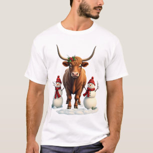 Vintage Christmas Highland Cow with Snowmen Red Pl T-Shirt
