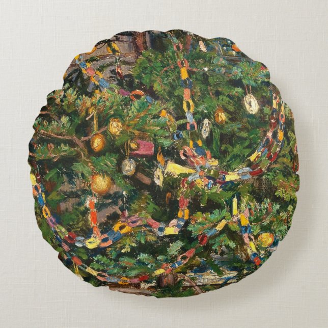 Vintage Christmas Tree Close-up Round Cushion (Front)