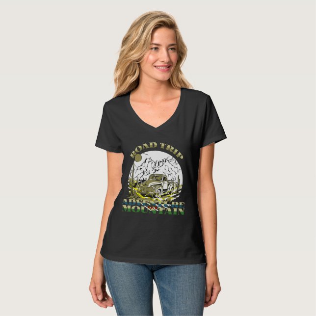 vintage cool campfire mountain road trip   T-Shirt (Front Full)
