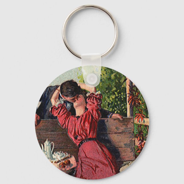 Vintage Couple Kissing Valentines Key Ring (Front)