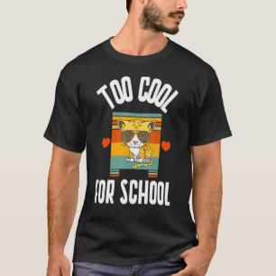 Vintage Cute Cat Too Cool For School Senior Gradua T-Shirt