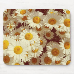 Vintage daisies mouse mat