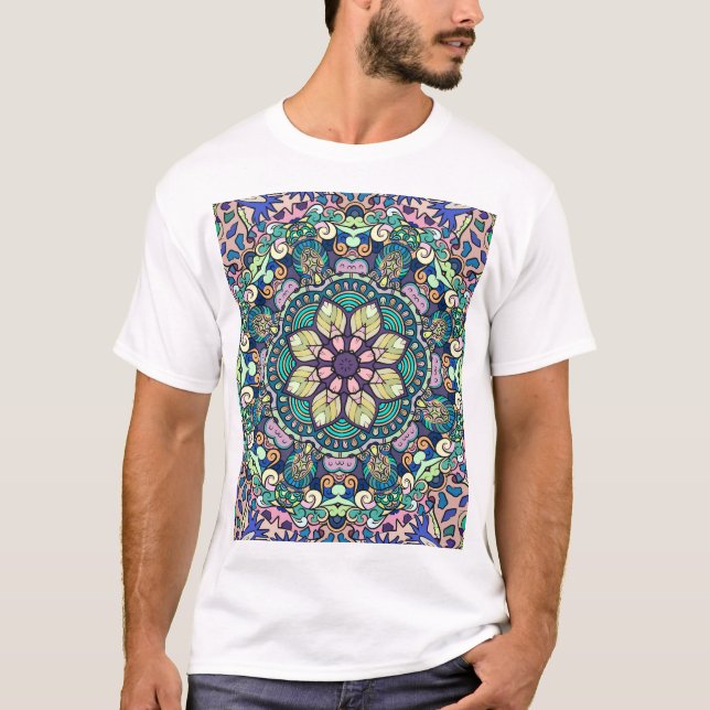 Vintage Damask: Elegant Seamless Pattern T-Shirt (Front)