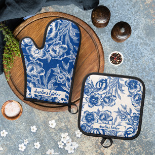 Vintage delft blue floral personalised name oven mitt & pot holder set