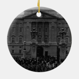 Vintage England London Old Guard Buckingham Palace Ceramic Tree Decoration