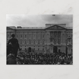 Vintage England London Old Guard Buckingham Palace Postcard