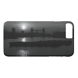 Vintage England London sunset Tower Bridge iPhone 8 Plus/7 Plus Case