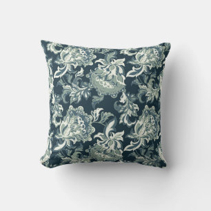 Vintage ethnic floral seamless pattern. folkloric cushion