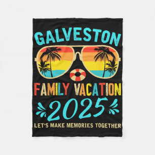 Vintage Family Vacation Galveston Beach 2025 Texas Fleece Blanket