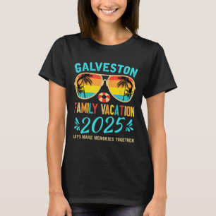 Vintage Family Vacation Galveston Beach 2025 Texas T-Shirt