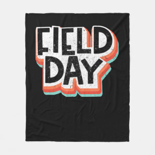Vintage Field 2022 Day Retro Happy Last Day Of Sch Fleece Blanket