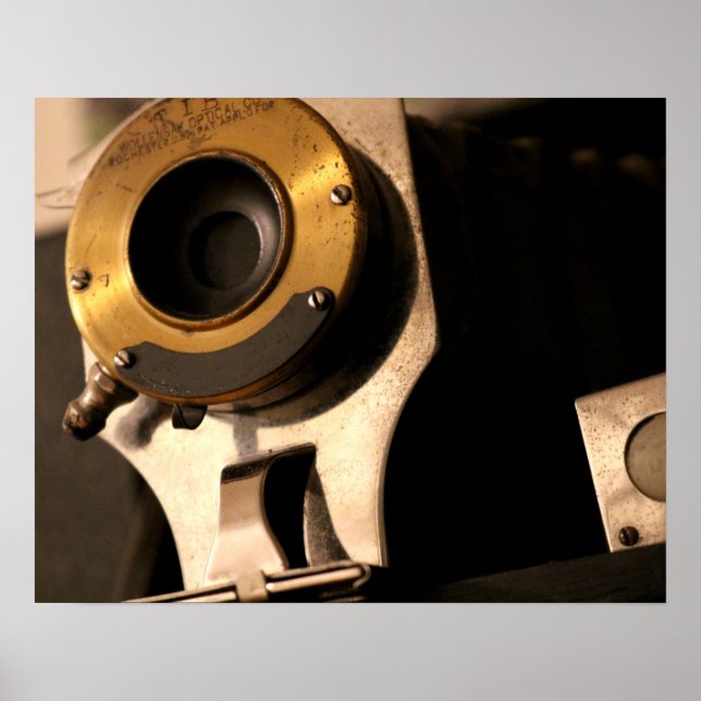 Vintage Film Camera Lens Close-Up 16x20 Poster (Front)