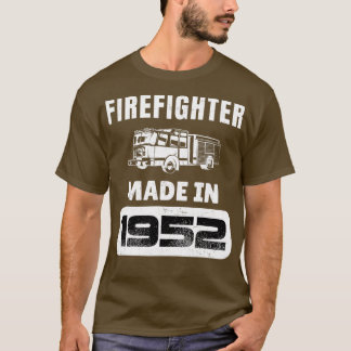 Vintage Firefighter Born In 1952 71 Years Old Fath T-Shirt