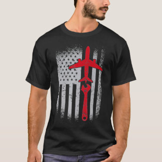 Vintage Flag Aviation Mechanic Aircraft  board gam T-Shirt